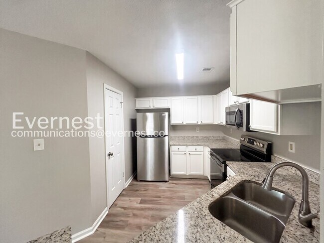 Photo - 1011 Painted Desert Ln
