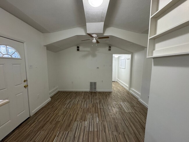 Photo - Now showing this 1BR, 1BA located at 960 1...