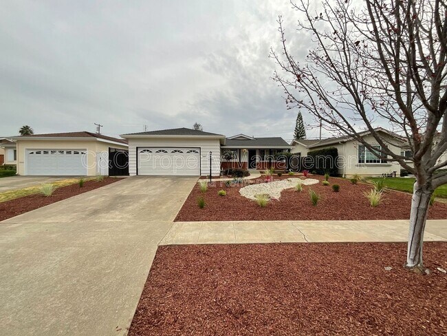 Photo - 7132 Bark Ln