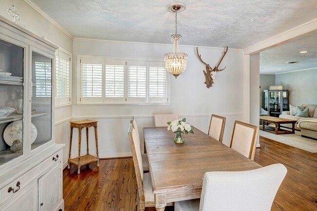 Photo - 3511 Broadmead Dr