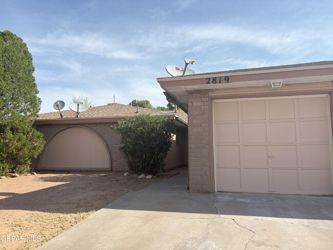 Building Photo - 2819 Anise Dr Rental