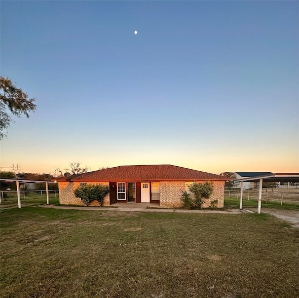 Building Photo - 120 Don Propp Rd