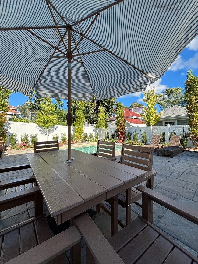 Photo - 21 Apthorp St