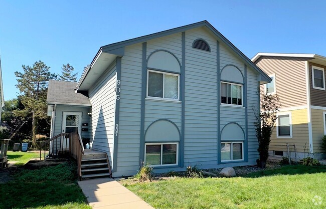 Building Photo - 905-907 26th Avenue SE Unit 907 Rental