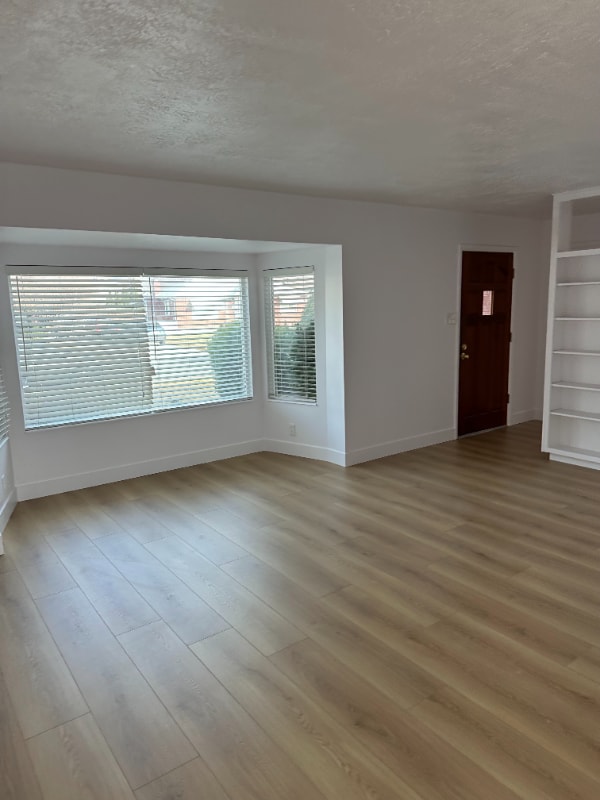 Photo - 3540 Christine St