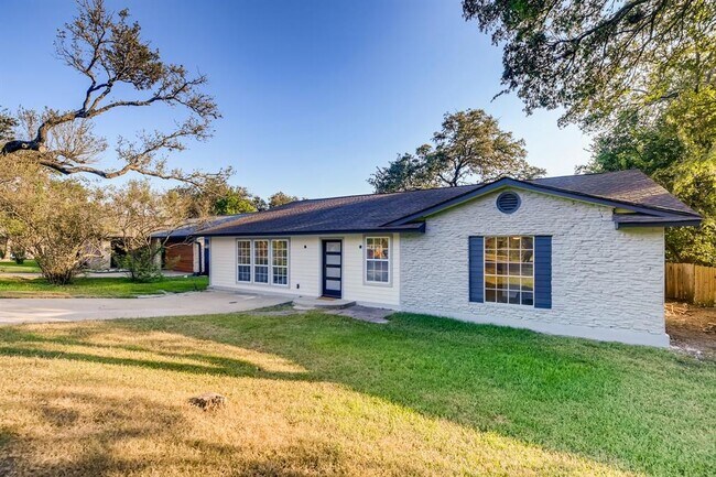 7822 Manassas Dr