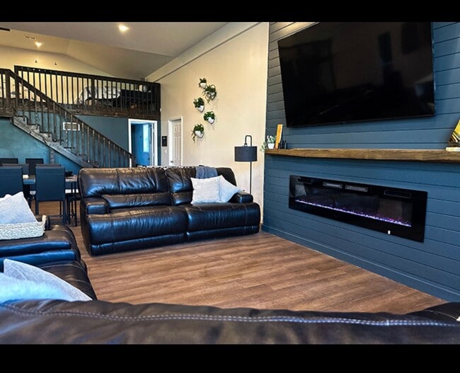 Photo - 427 Olcott Lake