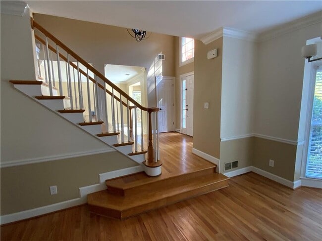 Photo - 165 Kiveton Park Dr