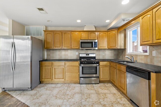 Building Photo - 304 49th St Unit 3 Rental