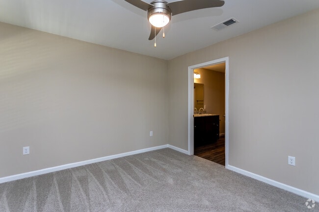 Breezewood - 2BR,2BA - 1,317SF - Primary Bedroom - Redwood Kannapolis Davidson