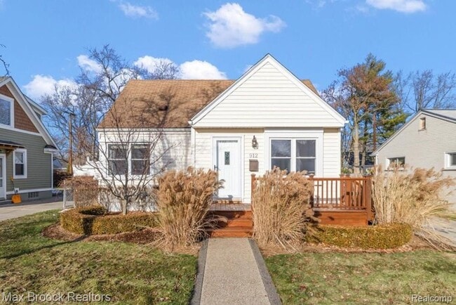 Building Photo - 912 Woodsboro Dr