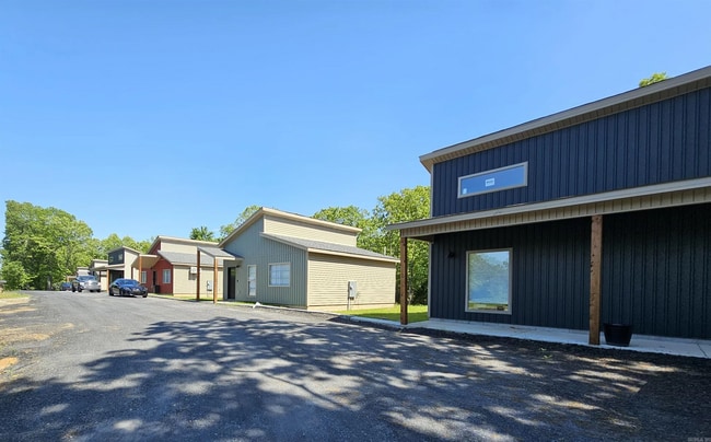 2601 W Maddox Rd Unit 2