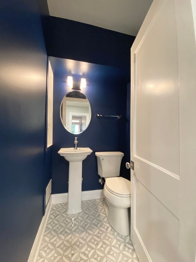 Photo - Renovated 2 Bed/1.5 Bath on a Quiet Street in Mt. Washington! Available July1st!