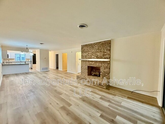Photo - 181 N Britton Creek Ct