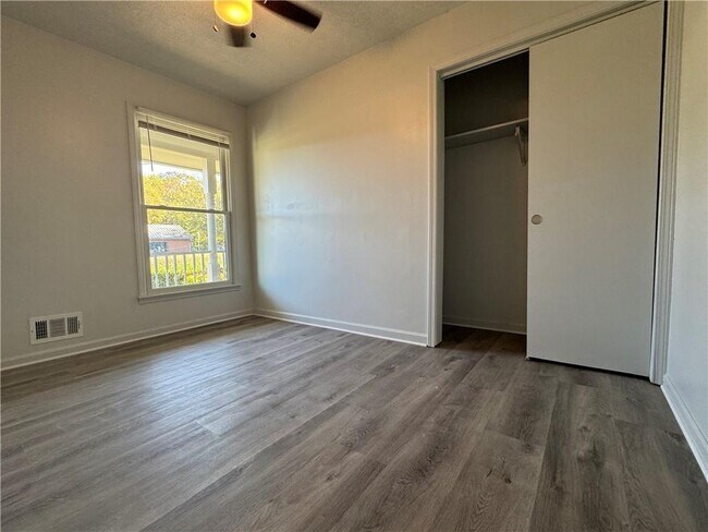 Photo - 3905 Cherokee St NW