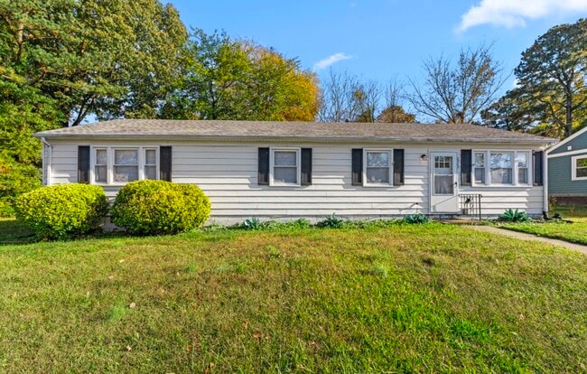 Building Photo - 2302 Norfolk St