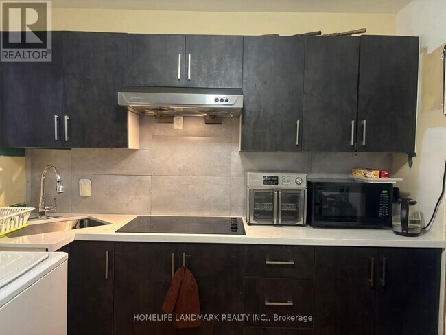 Photo - 256 Patricia Ave