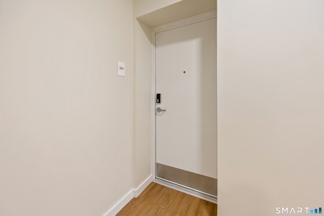 Photo - 1355 Main St Unit 204