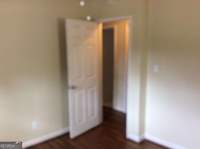 Photo - 105 E Mimosa Dr