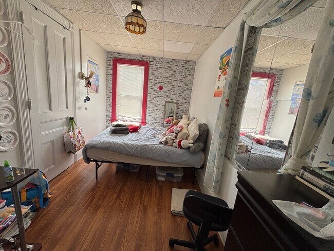 Photo - 65 Leroy St Unit 2