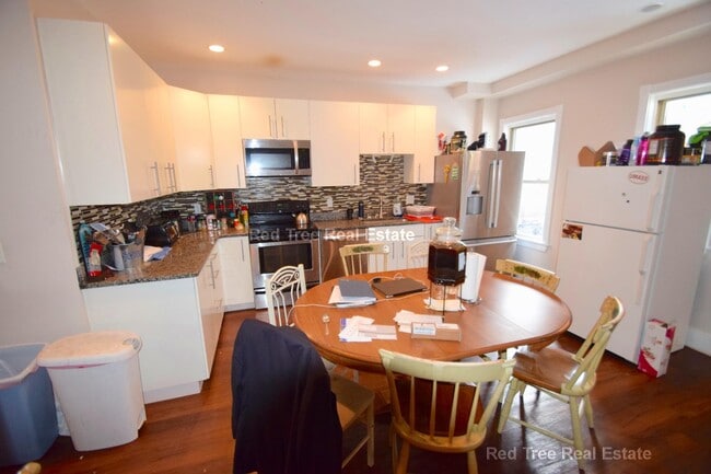 Photo - 21 Mackin St