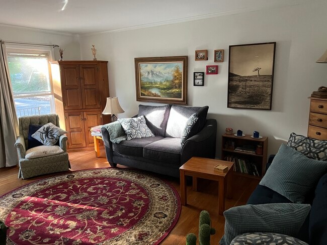 Photo - 640 Collingwood Dr