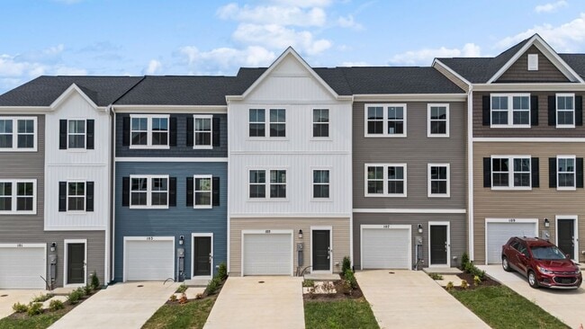 Photo - 105 Milburn Dr