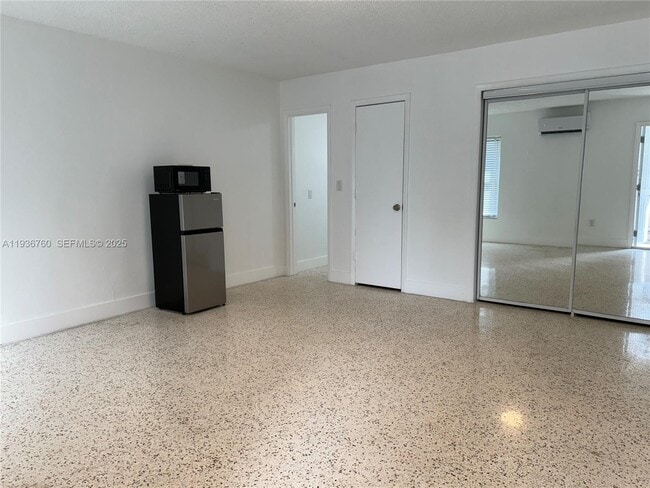 Photo - 3144 NW 29th St Unit 1