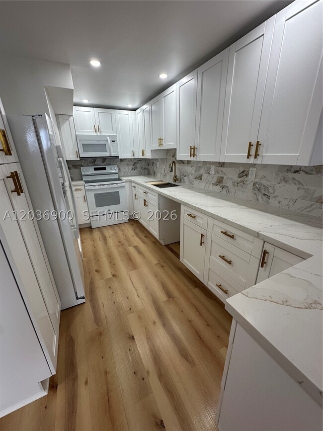 Building Photo - 10090 NW 80th Ct Unit 1158