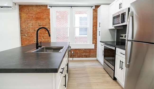 Photo - 1915 W Livingston St Unit #1