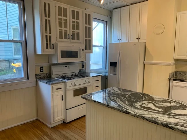 Photo - 620 N College Ave