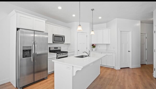 Photo - 3988 W 1650 N