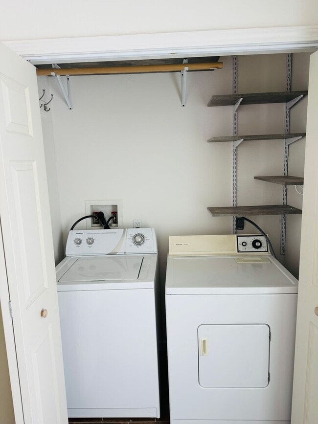 Photo - 2 bedroom 2 bath cabin close to hiking and biking trails