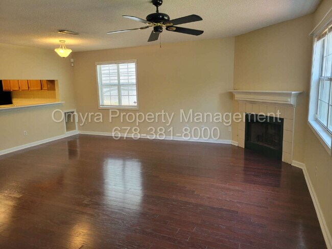 Photo - Beautiful Kennesaw Home in Great School District with Loft and Sunroom!