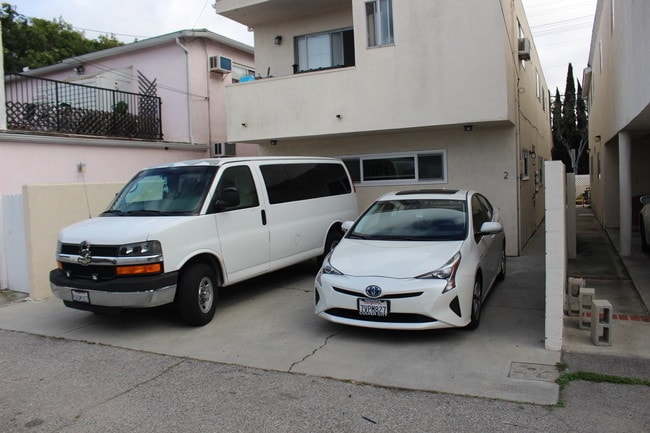 Building Photo - 9703 National Blvd Unit 1