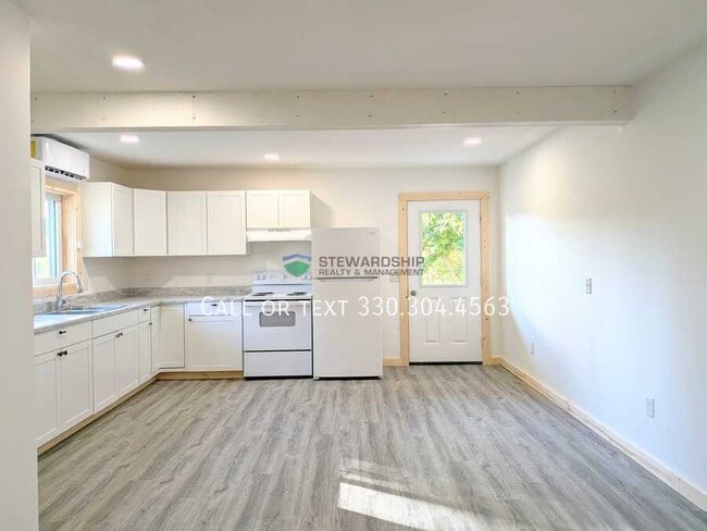 Photo - 227 E South St Unit C