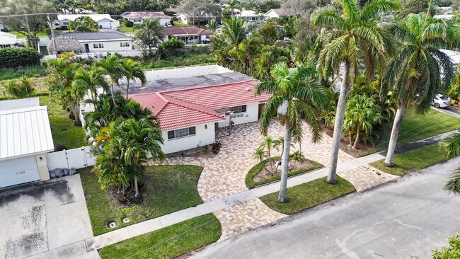 Photo - 1246 SW 7th St