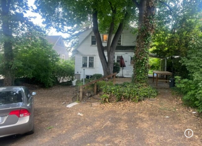 Photo - 1035 NE Monroe St