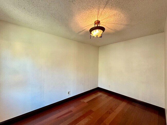 Photo - 815 Canyon Rd