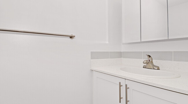 Photo - Hollyburn Plaza Unit 00904