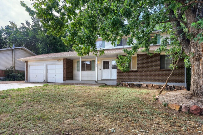 Photo - 53 McBurney Blvd
