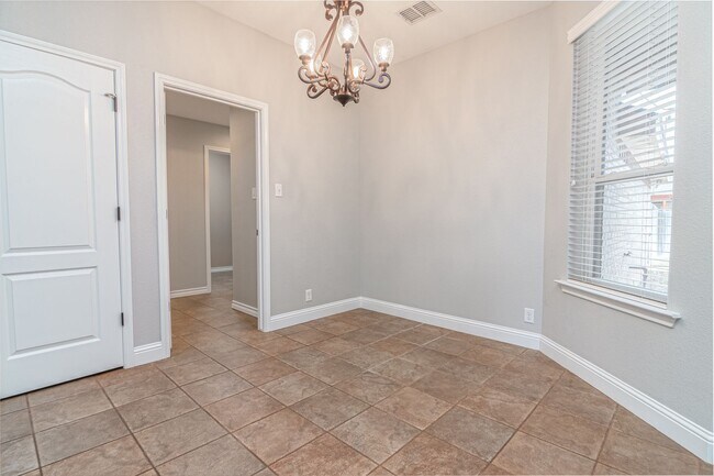 Photo - 5710 Llano Ct