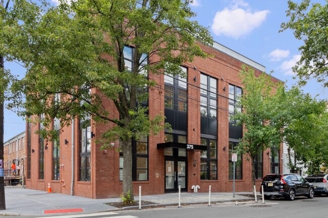 Photo - 375 Monmouth St Condo Unit 204
