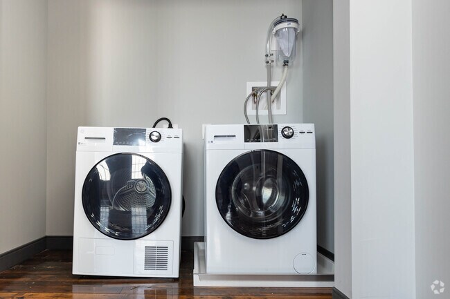 Photo - Utica Steam Cotton Building