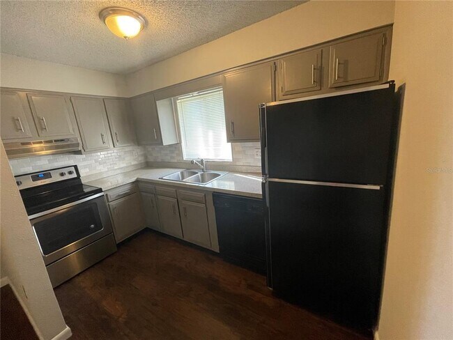 Photo - 525 Conway Rd Unit 220