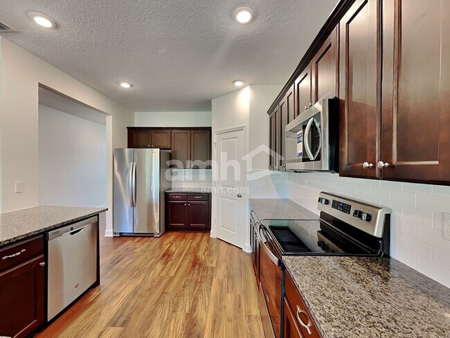 Photo - 32 Atlanta Dr