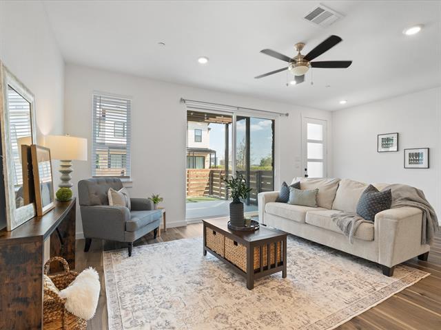 Photo - 871 Cavitt Ct