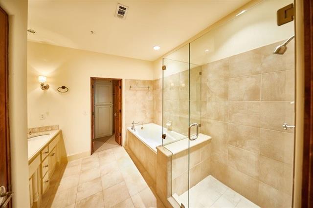 Photo - 2510 N Henderson Ave Unit 20