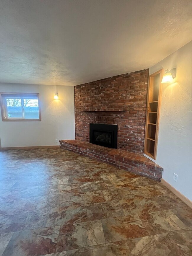 Photo - 3-Bedroom 2-Bathroom Home in Coburg