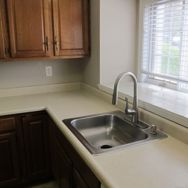 Photo - 5 W Meadow Ln Unit 4